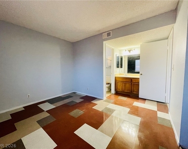 3716 Snorkel Circle - Photo Thumbnail 21