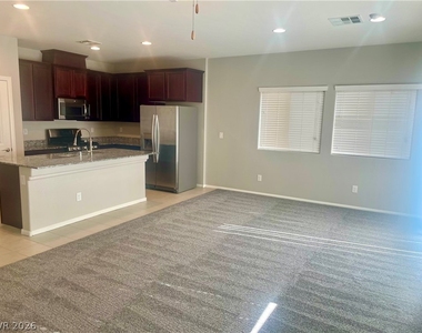 8365 S Pioneer Way - Photo Thumbnail 6