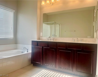 8365 S Pioneer Way - Photo Thumbnail 27