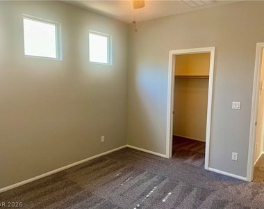 8365 S Pioneer Way - Photo Thumbnail 13
