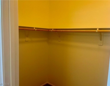 8365 S Pioneer Way - Photo Thumbnail 15