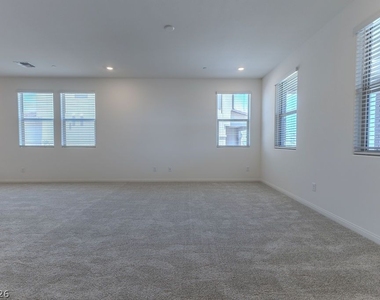 100 Hornbeck Lane - Photo Thumbnail 1