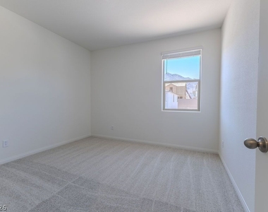80 Hornbeck Lane - Photo Thumbnail 8