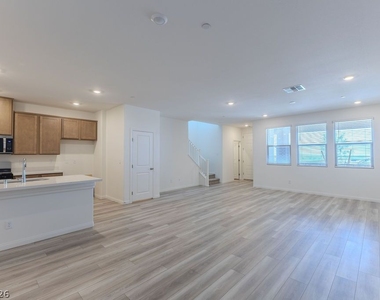 60 Hornbeck Lane - Photo Thumbnail 2