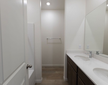 56 Hornbeck Lane - Photo Thumbnail 9