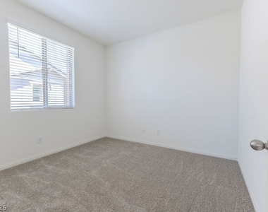 56 Hornbeck Lane - Photo Thumbnail 10