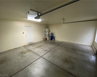 8111 Cimarron Meadows Way - Photo Thumbnail 19