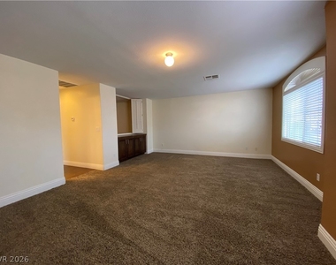 8111 Cimarron Meadows Way - Photo Thumbnail 8