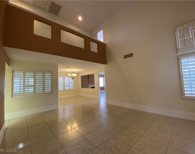 8111 Cimarron Meadows Way - Photo Thumbnail 3