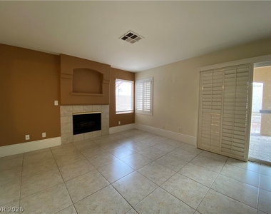 8111 Cimarron Meadows Way - Photo Thumbnail 4