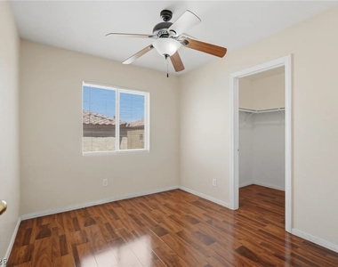 4049 Flower Patch Street - Photo Thumbnail 13
