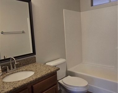 2121 Sealion Drive - Photo Thumbnail 9