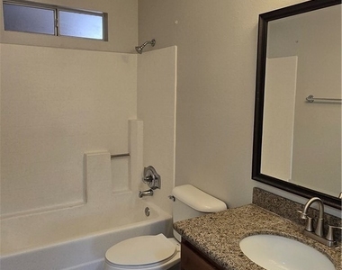 2121 Sealion Drive - Photo Thumbnail 13