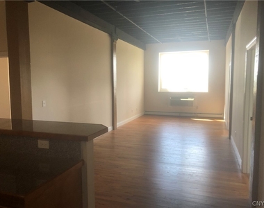 617 E Hiawatha Boulevard - Photo Thumbnail 4