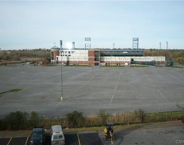 617 E Hiawatha Boulevard - Photo Thumbnail 9