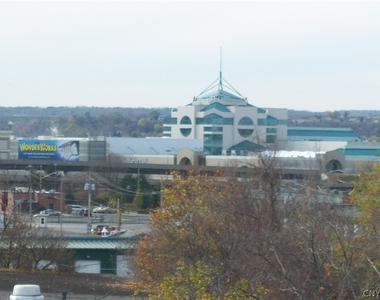 617 E Hiawatha Boulevard - Photo Thumbnail 10