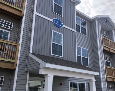 1217 Tulip Street - Photo Thumbnail 1