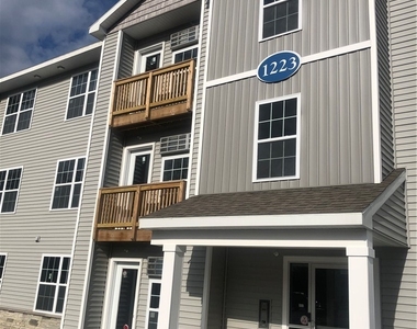 1223 Tulip Street - Photo Thumbnail 1