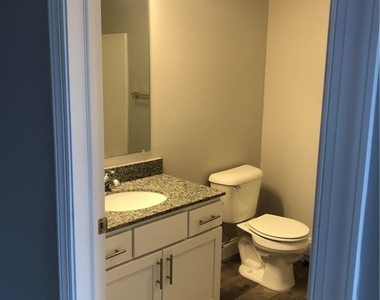 1223 Tulip Street - Photo Thumbnail 4