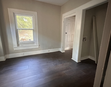 1284 Hillyer Avenue - Photo Thumbnail 2