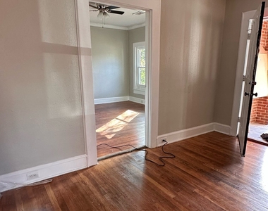 1284 Hillyer Avenue - Photo Thumbnail 1