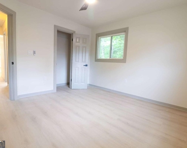 4396 Greenleaf Circle - Photo Thumbnail 14