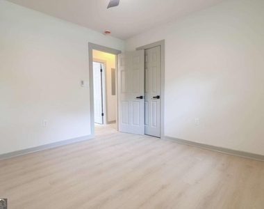 4396 Greenleaf Circle - Photo Thumbnail 11