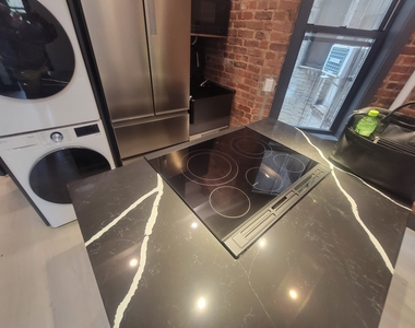 248 Mott Street - Photo Thumbnail 10