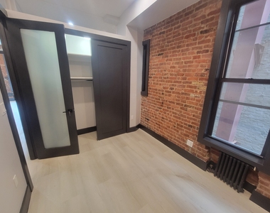 248 Mott Street - Photo Thumbnail 16