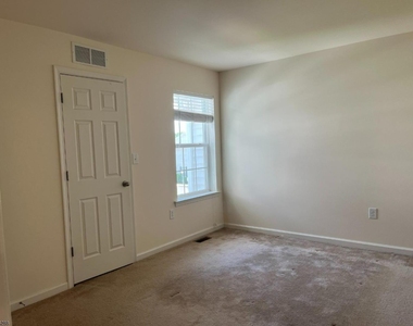 20 Autumn Ln - Photo Thumbnail 17