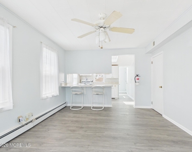 325 15th Avenue - Photo Thumbnail 4