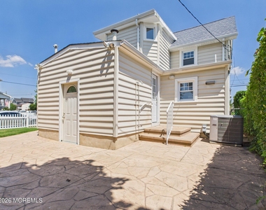 325 15th Avenue - Photo Thumbnail 28