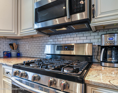 1505 Emory Street - Photo Thumbnail 16