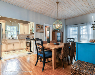 1505 Emory Street - Photo Thumbnail 11
