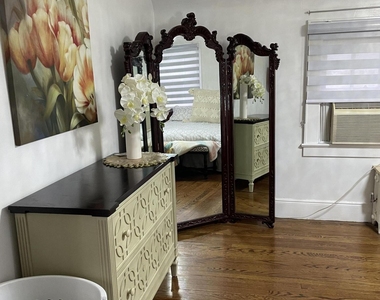 232 Jerome Avenue - Photo Thumbnail 8