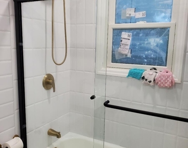 232 Jerome Avenue - Photo Thumbnail 11