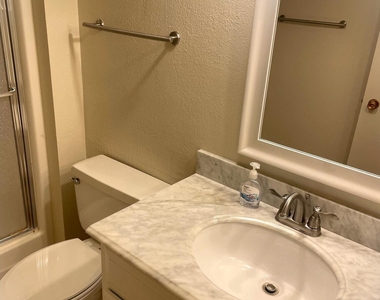 12407 N Cantata Court - Photo Thumbnail 8