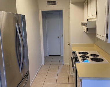 12407 N Cantata Court - Photo Thumbnail 2