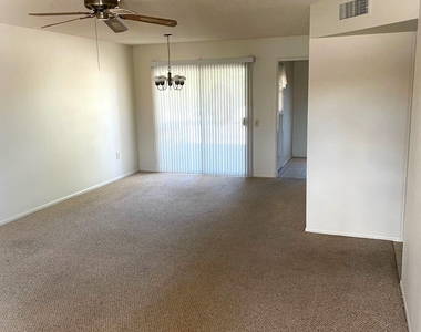 12407 N Cantata Court - Photo Thumbnail 5