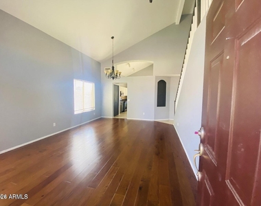 7203 W Irma Lane - Photo Thumbnail 2