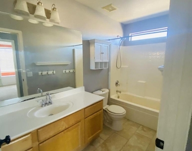 7203 W Irma Lane - Photo Thumbnail 18