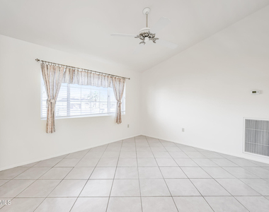 21614 N 139th Drive - Photo Thumbnail 2
