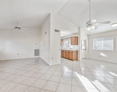 21614 N 139th Drive - Photo Thumbnail 5