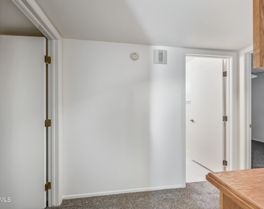 21614 N 139th Drive - Photo Thumbnail 20