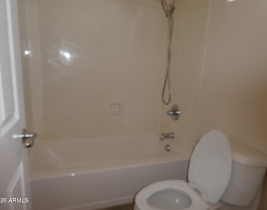 9184 W Meadow Drive - Photo Thumbnail 12