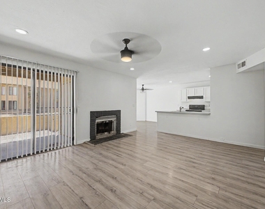 5236 W Peoria Avenue - Photo Thumbnail 5