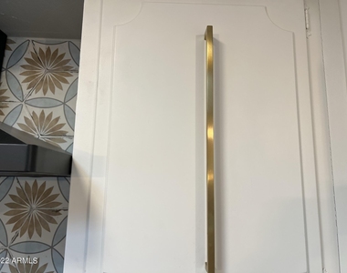 1273 E Maryland Avenue - Photo Thumbnail 20