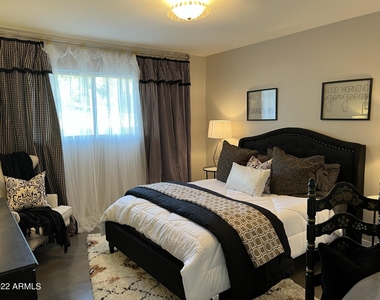 1273 E Maryland Avenue - Photo Thumbnail 39