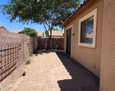 8952 E Crescent Avenue - Photo Thumbnail 10