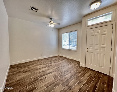 142 N Drexel Street - Photo Thumbnail 2